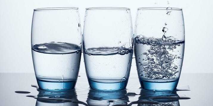 Differenza tra acqua minerale, oligominerale e naturale